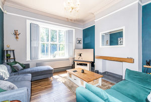 Lounge- click for photo gallery